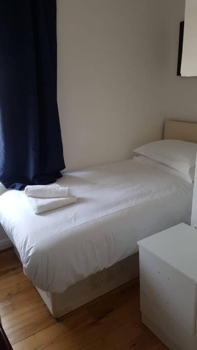 F14- Single Studio Shared Shower/Toilet Near Paddington London Kültér fotó